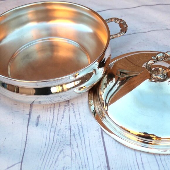 ENGLISH SILVER MFG CORP USA BY LEONARD FOOTED CASSEROLE DISH WITH LID - Picture 3 of 16